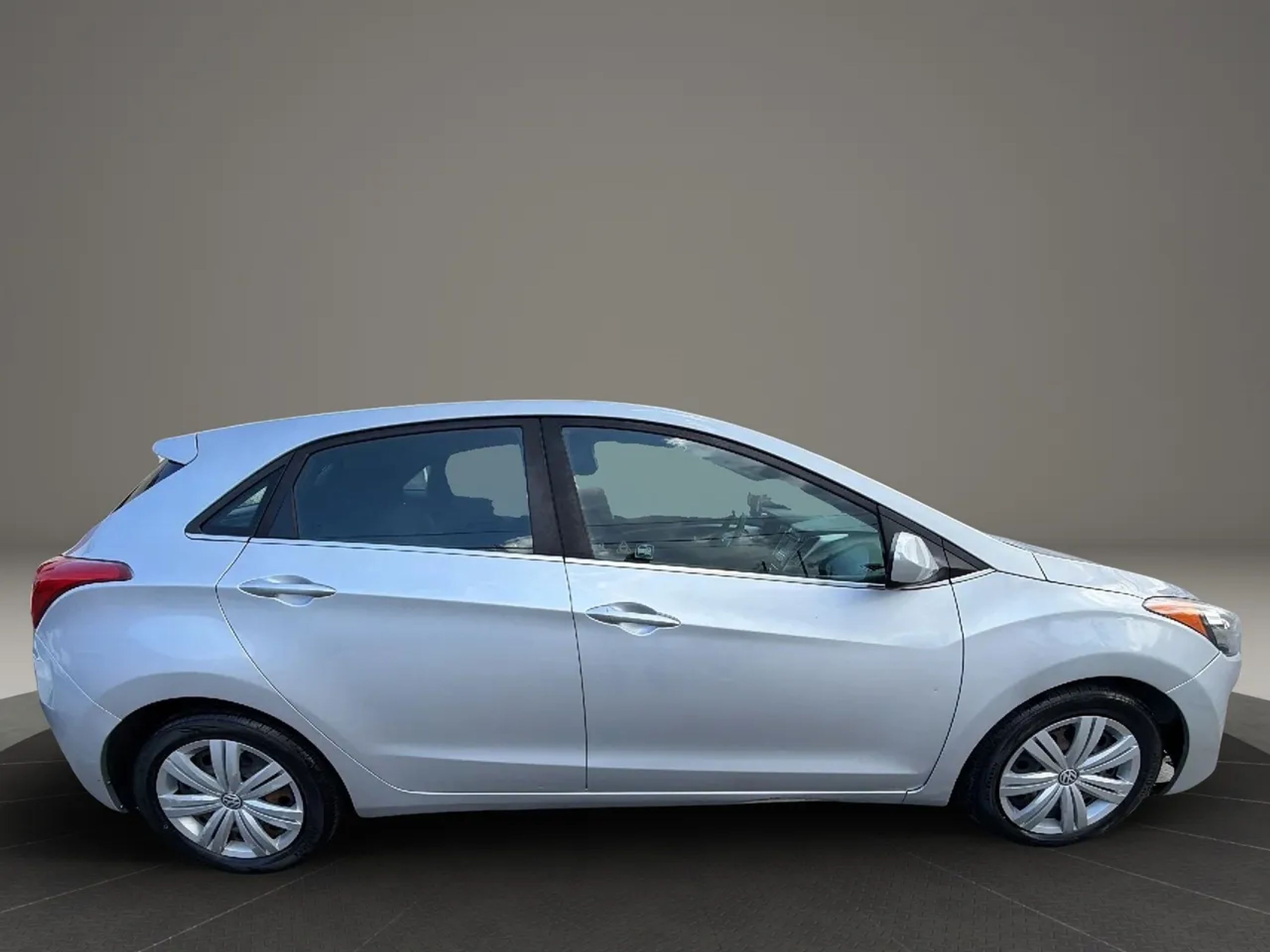 hyundai elantra gt 2017 KMHD35LH3HU383195 image hyundai elantra gt 2017 KMHD35LH3HU383195 image